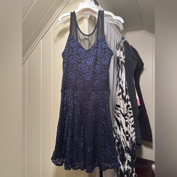 Sally Miller Dress - Picture 2 of 4